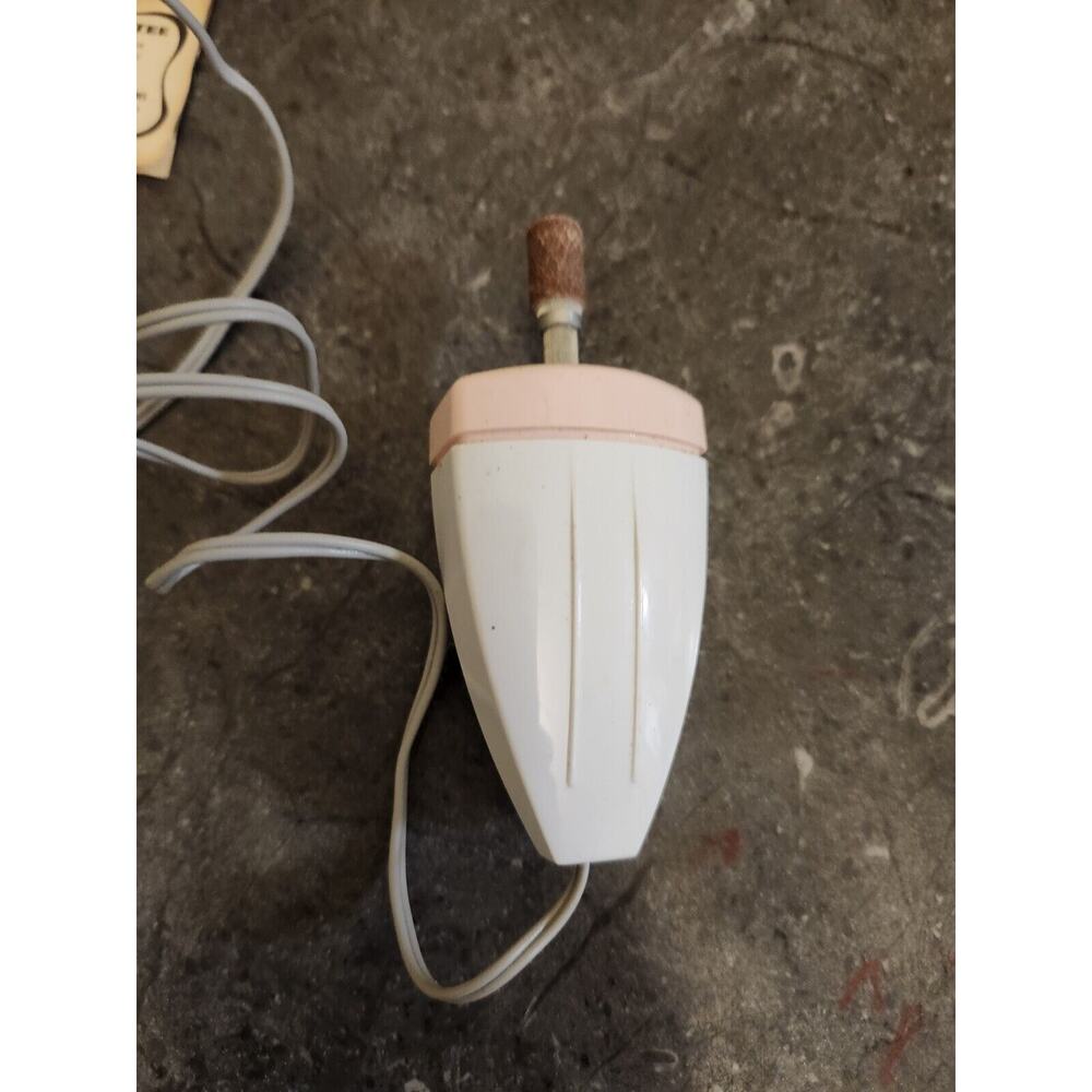 Lady Manicure Set by Thompson‎ Designs Battery Operat Pink Case Untested Vintage - Picture 9 of 13